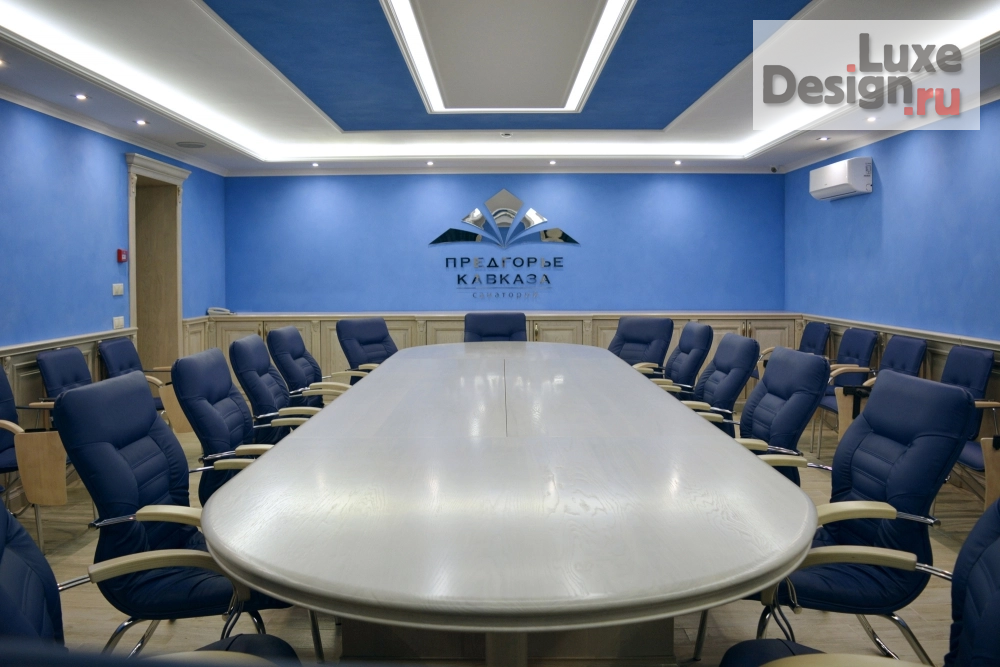 Дизайн интерьера офиса "1613 - конфцеренц-зал (РЕАЛИЗАЦИЯ) в санатории "Предгорье Кавказа"" (фото 4)