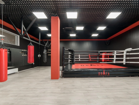 Дизайн интерьера оздоровительного комплекса в Краснодаре "Зона ринга в фитнес-центре."