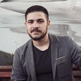 Дизайнер интерьера Khuade Timur