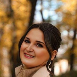 Дизайнер интерьера Адрова Елена Сергеевна