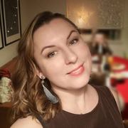 Дизайнер интерьера Яна Пернатий